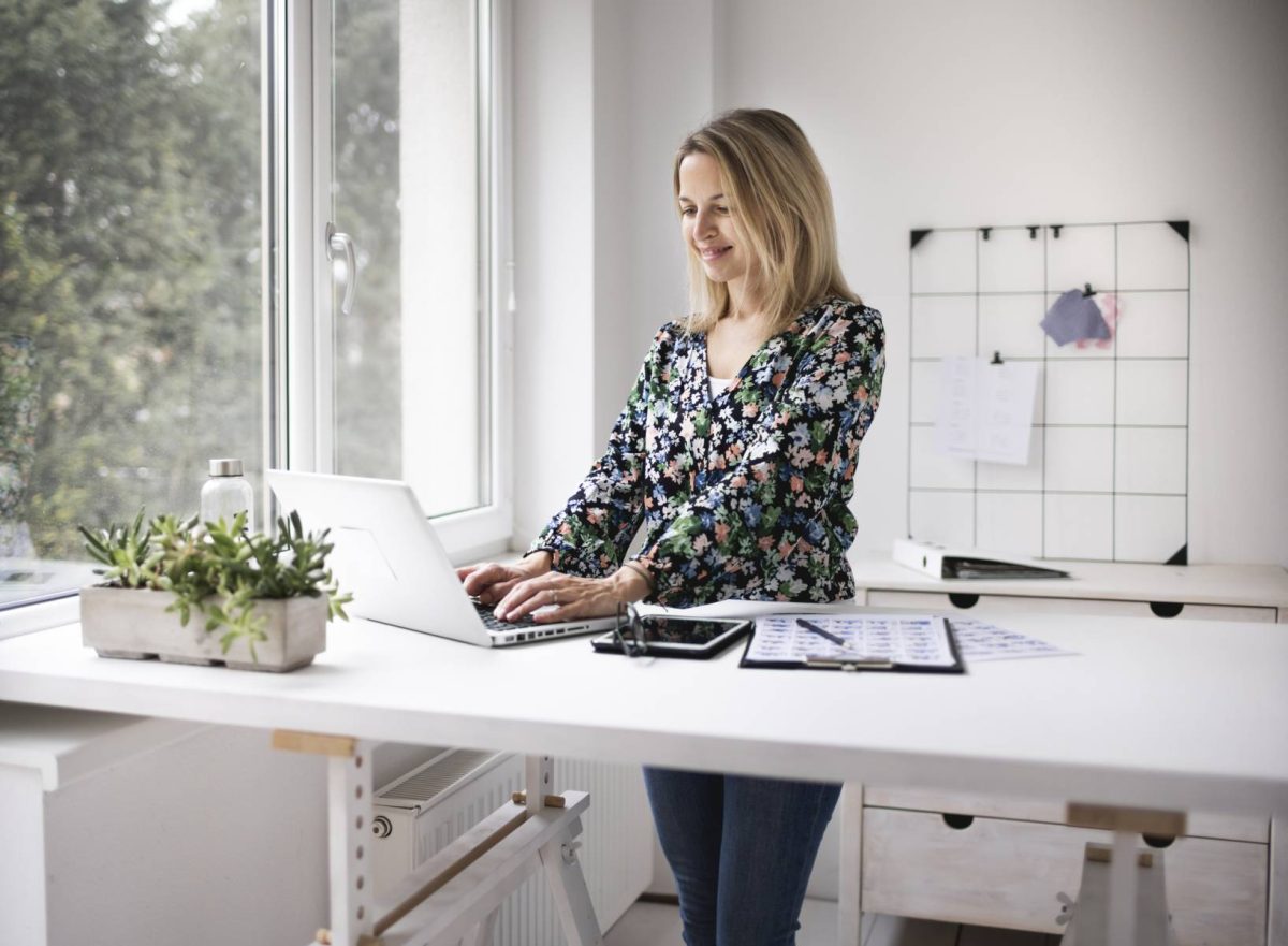 bureau assis debout, bureau fonctionnel