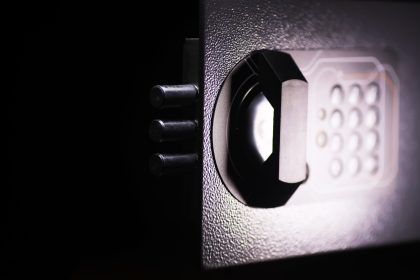 Coffre fort numérique professionnel : tout savoir sur ses avantages pour les entreprises