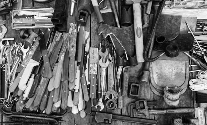 Comment choisir les outils de quincaillerie pour professionnels ?