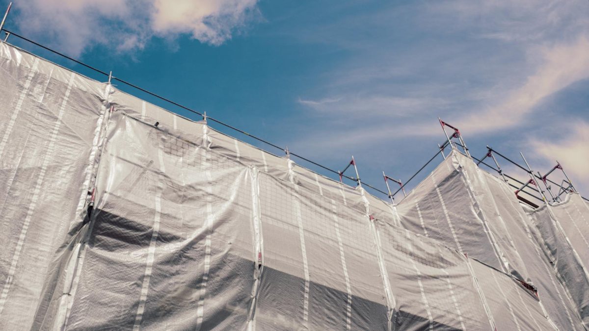 Les filets de protection sur les chantiers : sécurité et conformité pour les professionnels du BTP